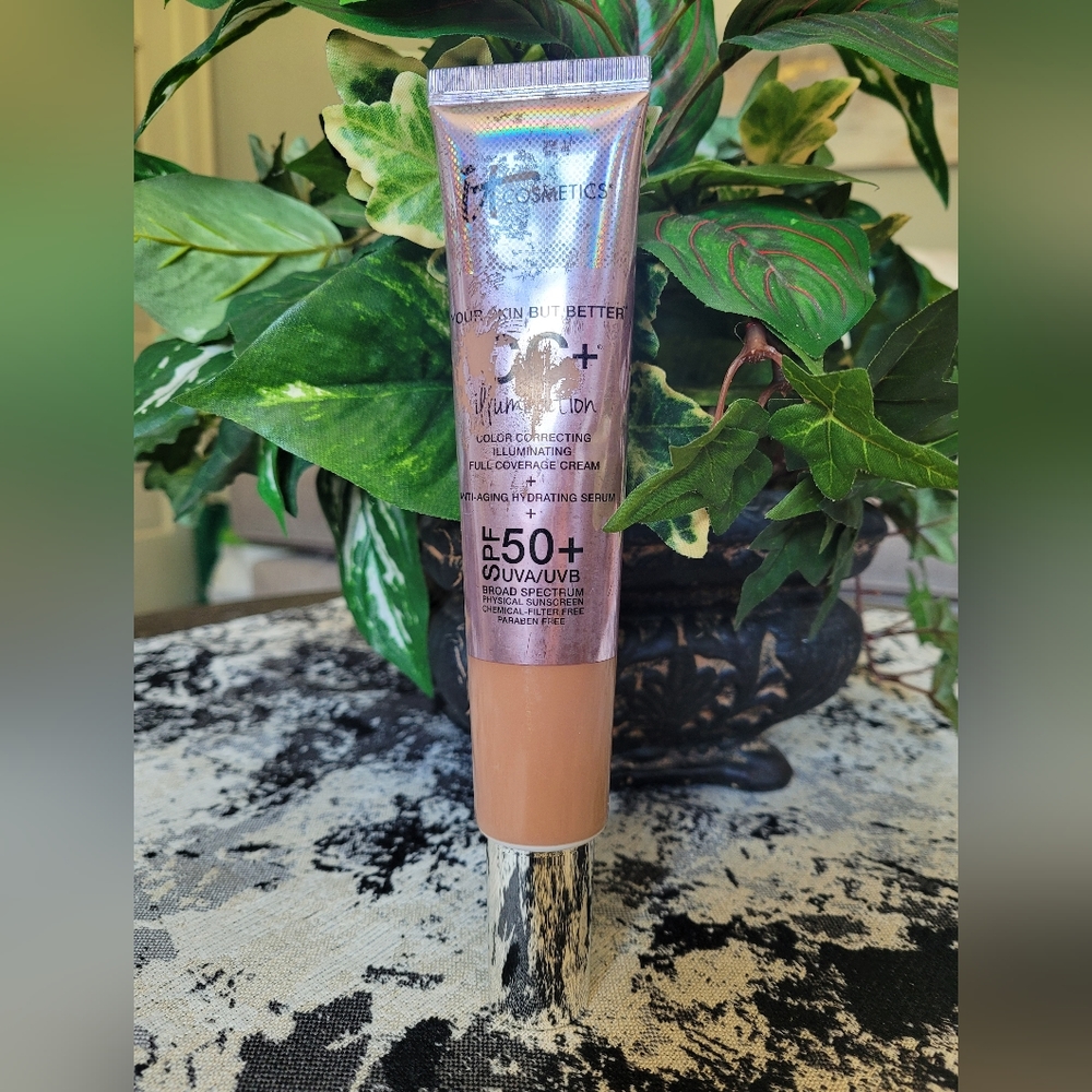 TAN- IT Cosmetics your skin but better CC+ illumination 2.53 fl oz TAN